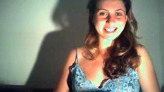preggo girl in webcam